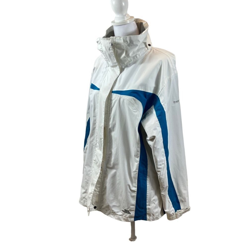 Ladies Trespass Technical Performance Ski Jacket White and Blue Size Large